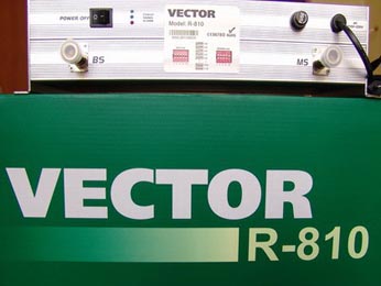  GSM  Vector R-810