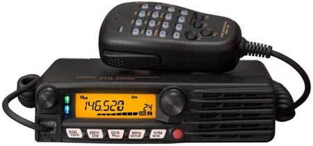    Yaesu FTM-3200DR